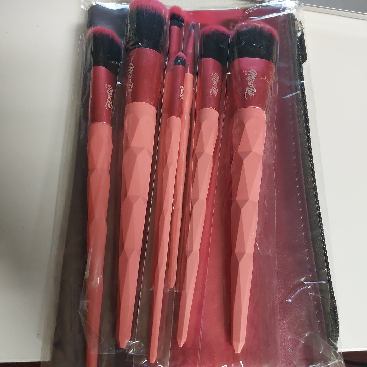 Miss Lil makeup brush 7pc +bag